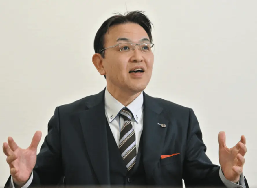 監査法人コスモス 統括代表社員　新開 智之