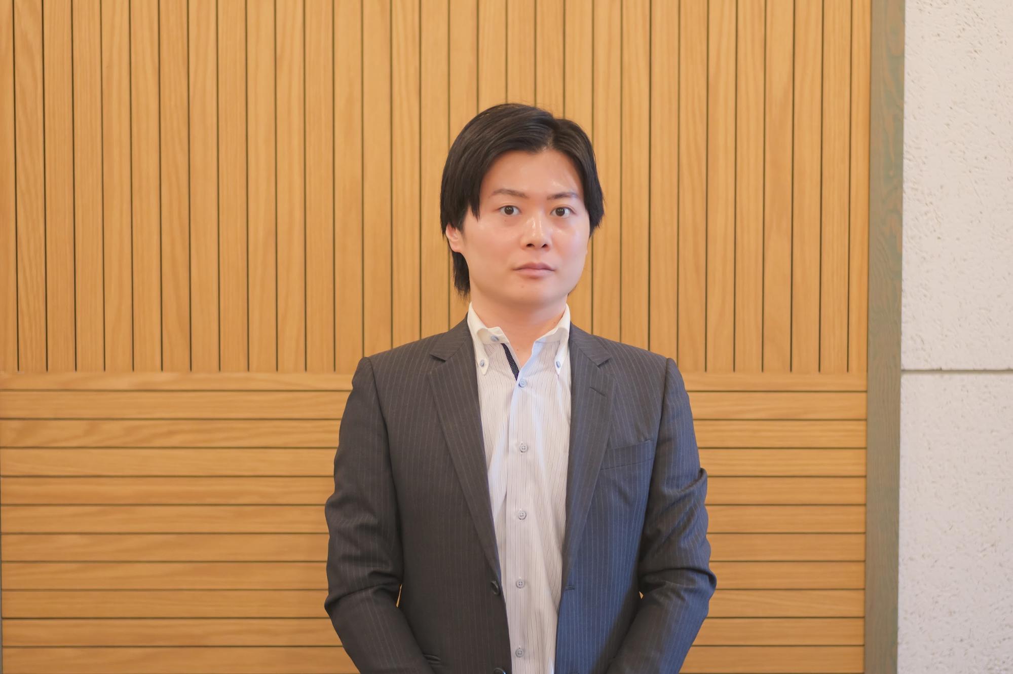 株式会社GeNEE　代表取締役　日向野 卓也